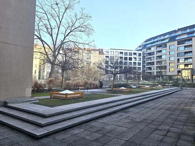 Pronájem bytu 4+1, Praha - Bubeneč, Rooseveltova, 110 m2