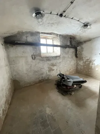 Prodej kanceláře, Ústí nad Labem, Brněnská, 1400 m2