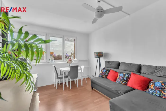 Prodej bytu 2+kk, Hradec Králové - Slezské Předměstí, Myslivečkova, 43 m2