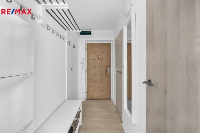 Prodej bytu 2+kk, Hradec Králové - Slezské Předměstí, Myslivečkova, 43 m2