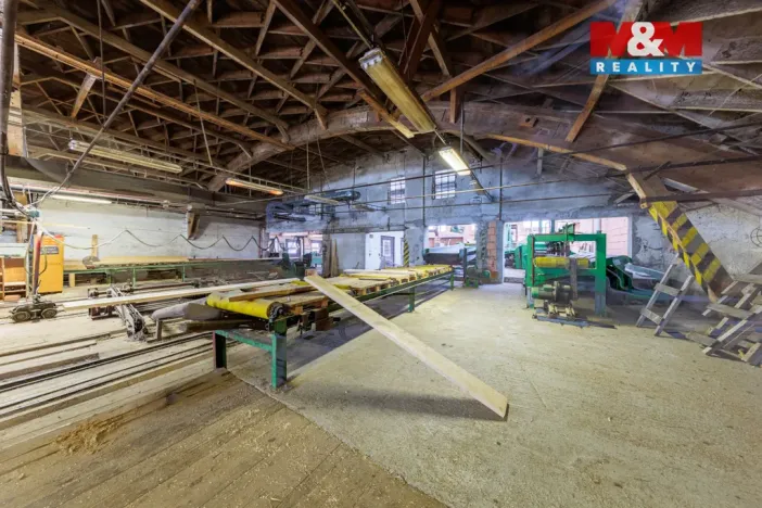 Prodej výrobních prostor, Nejdek, Závodu míru, 2388 m2
