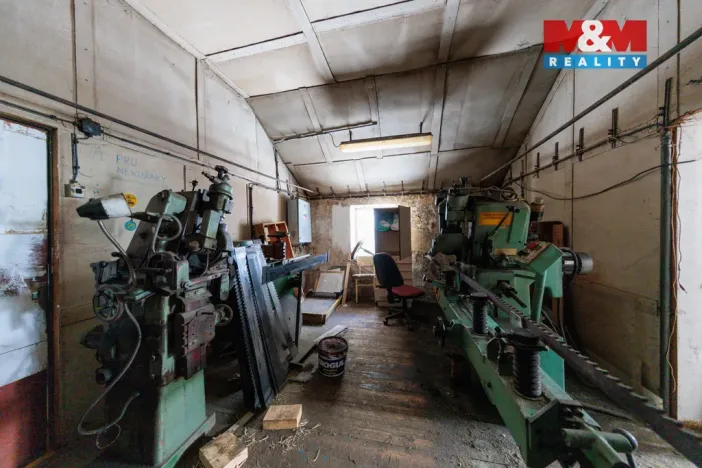 Prodej výrobních prostor, Nejdek, Závodu míru, 2388 m2