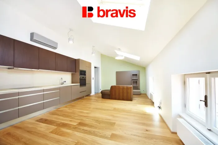 Pronájem bytu 2+kk, Brno - Brno-město, Jakubská, 65 m2