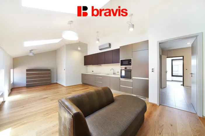 Pronájem bytu 2+kk, Brno - Brno-město, Jakubská, 65 m2