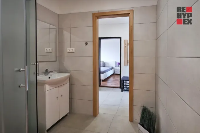 Pronájem bytu 2+kk, Liberec - Liberec VI-Rochlice, Dobiášova, 40 m2