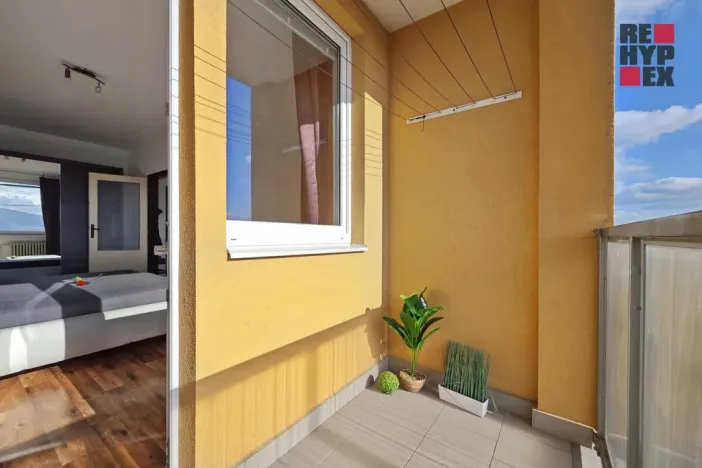 Pronájem bytu 2+kk, Liberec - Liberec VI-Rochlice, Dobiášova, 40 m2