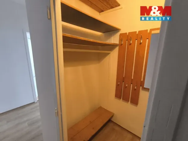 Pronájem bytu 2+1, Ústí nad Labem - Severní Terasa, Rabasova, 62 m2