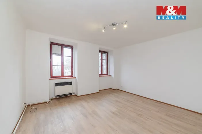 Pronájem bytu 2+1, Náměšť nad Oslavou, Zámek, 61 m2