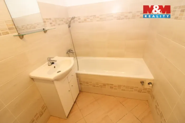 Pronájem bytu 2+kk, Cvikov - Cvikov II, Sídliště, 51 m2