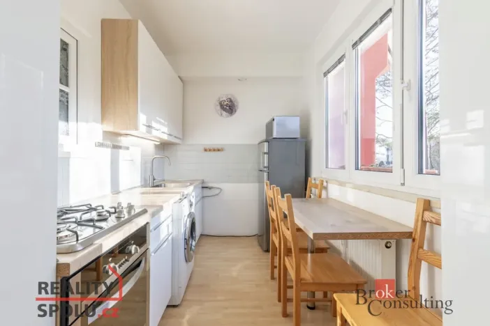 Prodej bytu 3+1, Uherský Brod, Obchodní, 69 m2