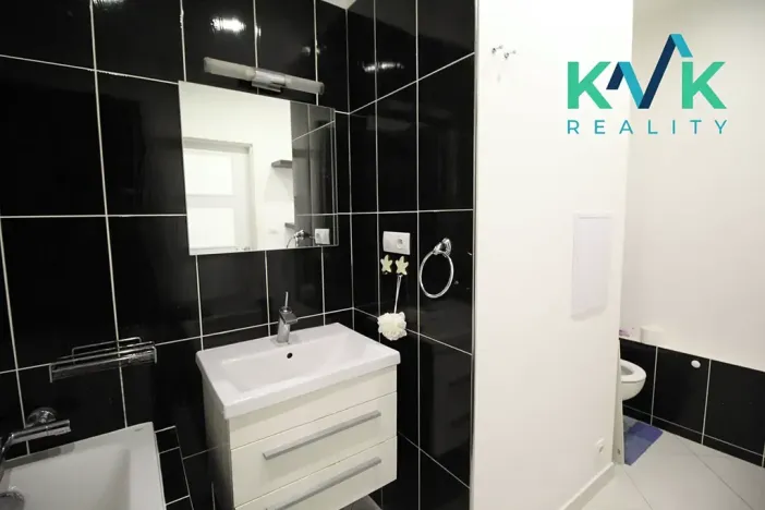 Prodej bytu 3+1, Karlovy Vary, Krušnohorská, 68 m2