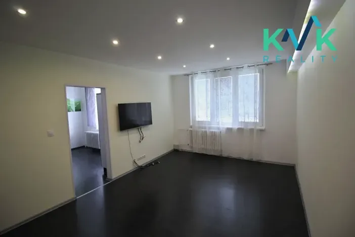 Prodej bytu 3+1, Karlovy Vary, Krušnohorská, 68 m2