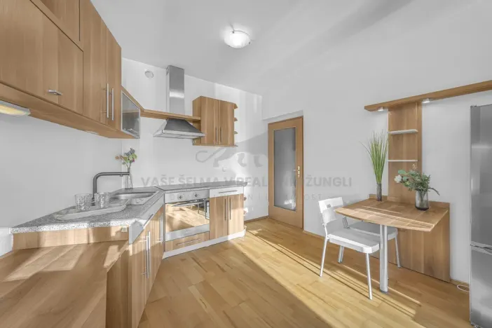 Prodej bytu 1+kk, Praha - Podolí, Dvorecká, 34 m2