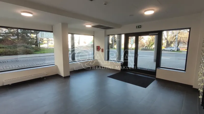 Pronájem bytu 2+kk, Liberec - Liberec III-Jeřáb, U Nisy, 63 m2