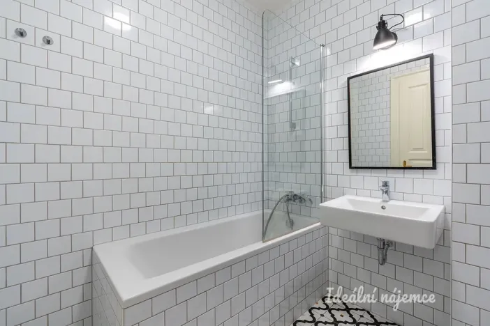 Pronájem bytu 2+kk, Praha - Žižkov, Krásova, 50 m2