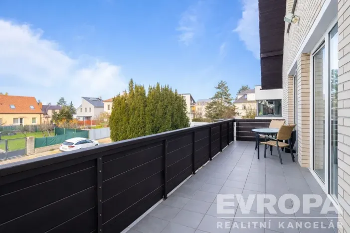 Prodej rodinného domu, Praha - Suchdol, Armádní, 196 m2