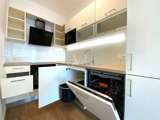 Pronájem bytu 2+kk, Praha - Žižkov, Jana Želivského, 62 m2