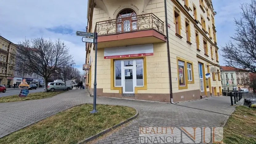 Pronájem obchodního prostoru, Plzeň, Na Roudné, 76 m2