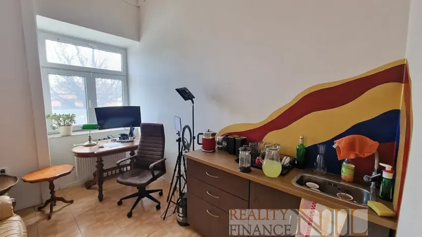 Pronájem obchodního prostoru, Plzeň, Na Roudné, 76 m2