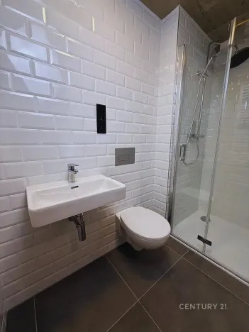 Pronájem bytu 3+kk, Praha - Vysočany, Kolbenova, 80 m2