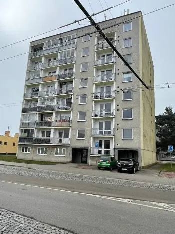 Pronájem bytu 1+kk, Pardubice, Trnovská, 24 m2