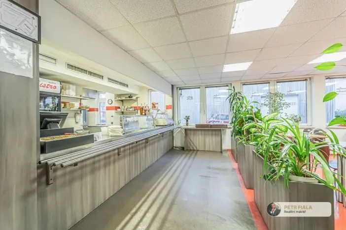 Pronájem kanceláře, Praha - Dolní Chabry, Dopraváků, 240 m2