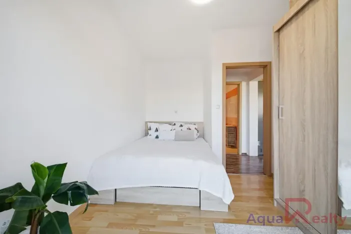 Prodej bytu 3+kk, Ostrov, Vančurova, 70 m2