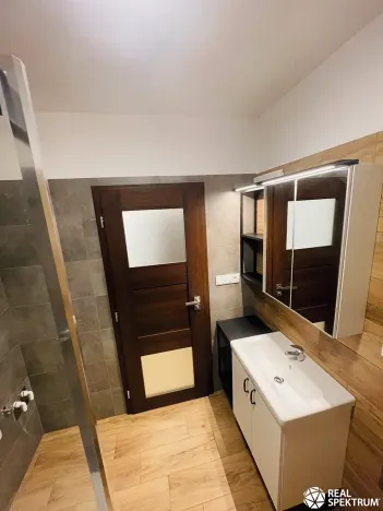 Pronájem bytu 1+kk, Boskovice, Velenova, 38 m2