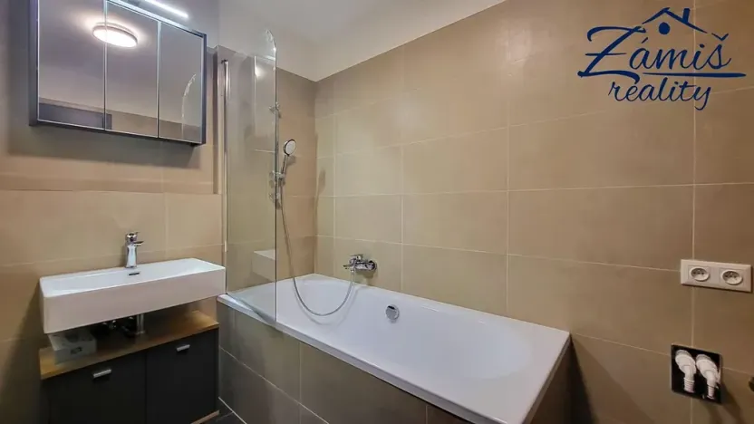 Pronájem bytu 1+kk, Kladno, Štěpána Rautenstraucha, 32 m2