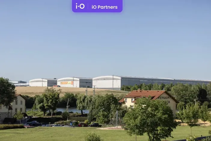 Pronájem skladu, Kněževes, U Zbrojnice, 4264 m2