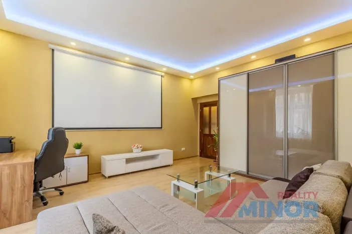 Prodej bytu 3+1, Slaný, Ouvalova, 94 m2