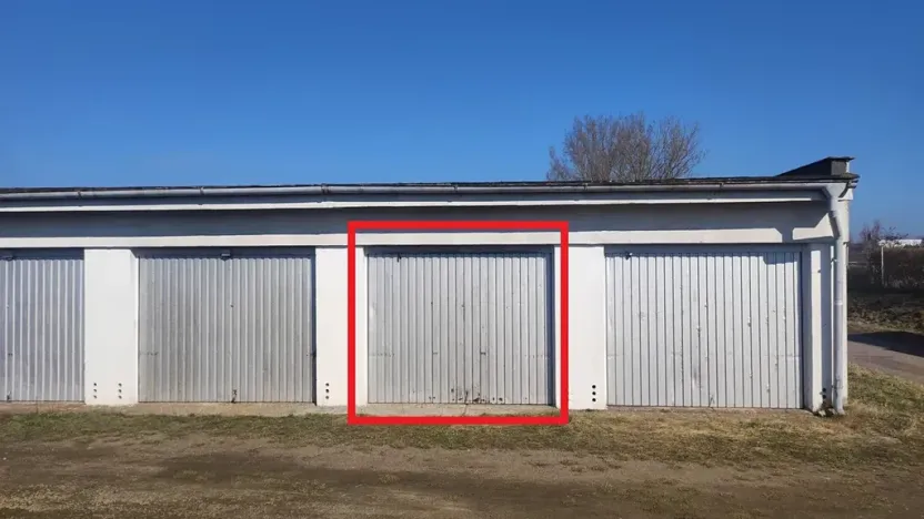 Prodej garáže, Hradec Králové, U Mostku, 17 m2