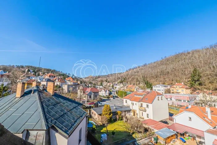 Pronájem bytu 3+1, Praha - Velká Chuchle, V úvoze, 80 m2