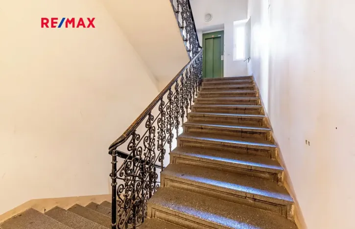 Prodej bytu 2+kk, Praha - Staré Město, Křižovnická, 71 m2