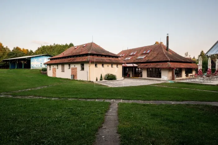 Prodej ubytování, Radětice, 1795 m2