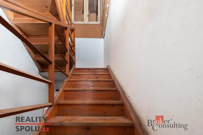 Prodej rodinného domu, Myslív, 280 m2