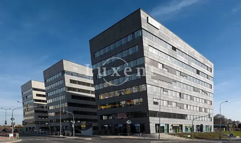 Pronájem kanceláře, Praha - Prosek, Prosecká, 300 m2