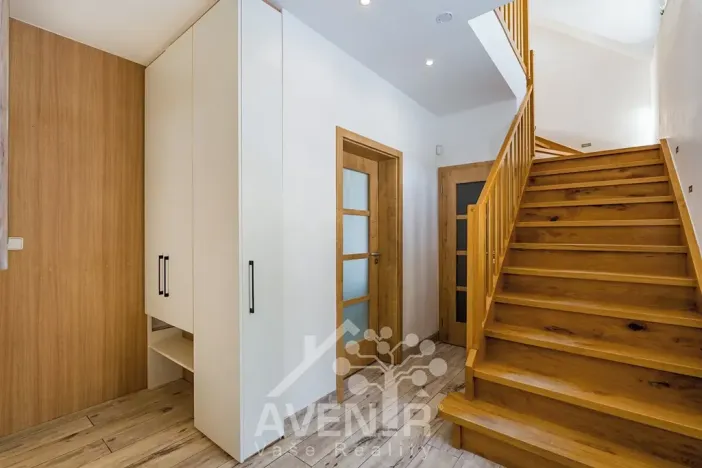 Prodej rodinného domu, Josefův Důl, 200 m2