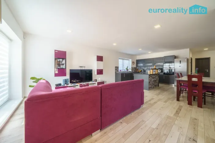 Prodej rodinného domu, Hory, 158 m2