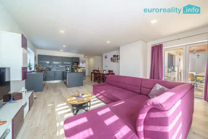 Prodej rodinného domu, Hory, 158 m2