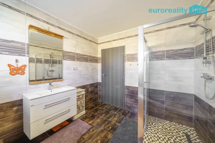 Prodej rodinného domu, Hory, 158 m2