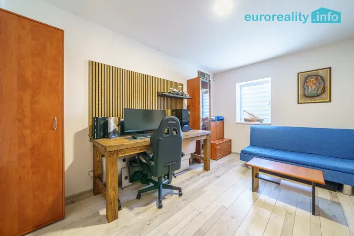 Prodej rodinného domu, Hory, 158 m2