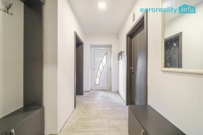 Prodej rodinného domu, Hory, 158 m2