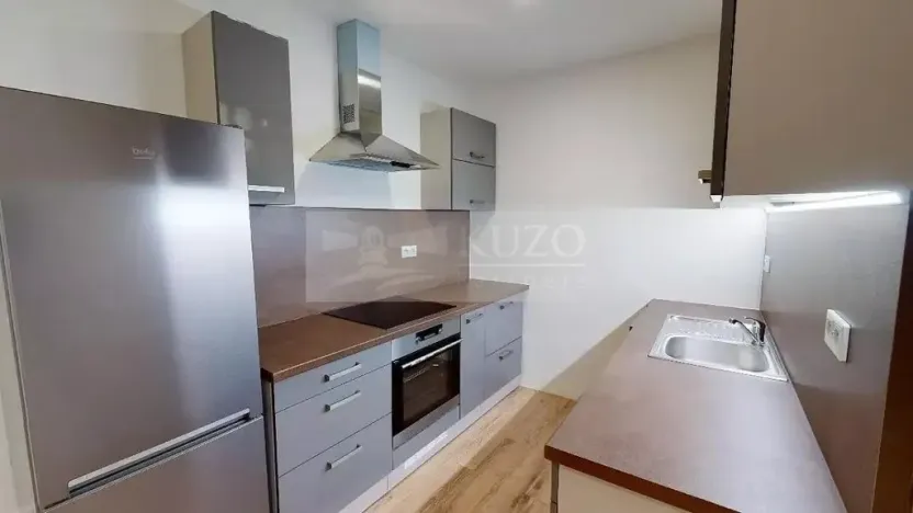 Pronájem bytu 3+kk, Šaratice, Náves, 45 m2