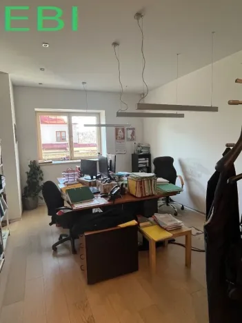 Pronájem kanceláře, Praha - Braník, Pod křížkem, 168 m2