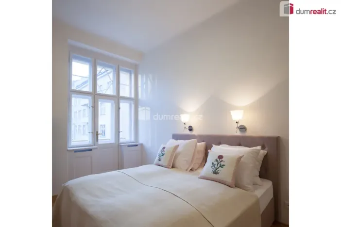 Pronájem bytu 2+kk, Praha - Dejvice, Kafkova, 80 m2