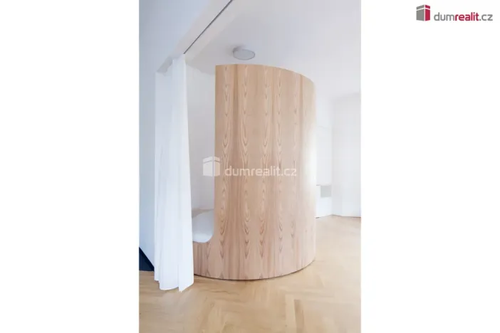 Pronájem bytu 2+kk, Praha - Dejvice, Kafkova, 80 m2