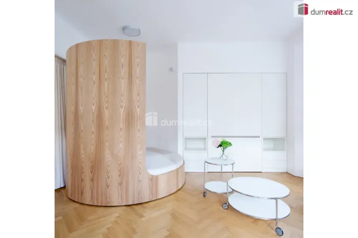 Pronájem bytu 2+kk, Praha - Dejvice, Kafkova, 80 m2