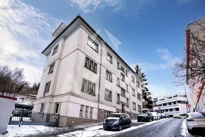 Pronájem bytu 1+1, Praha - Břevnov, Za Strahovem, 45 m2