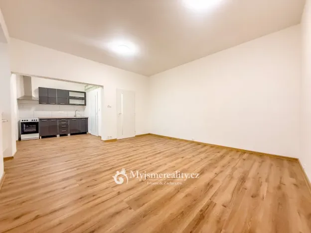 Pronájem bytu 1+kk, Znojmo, U Brány, 35 m2